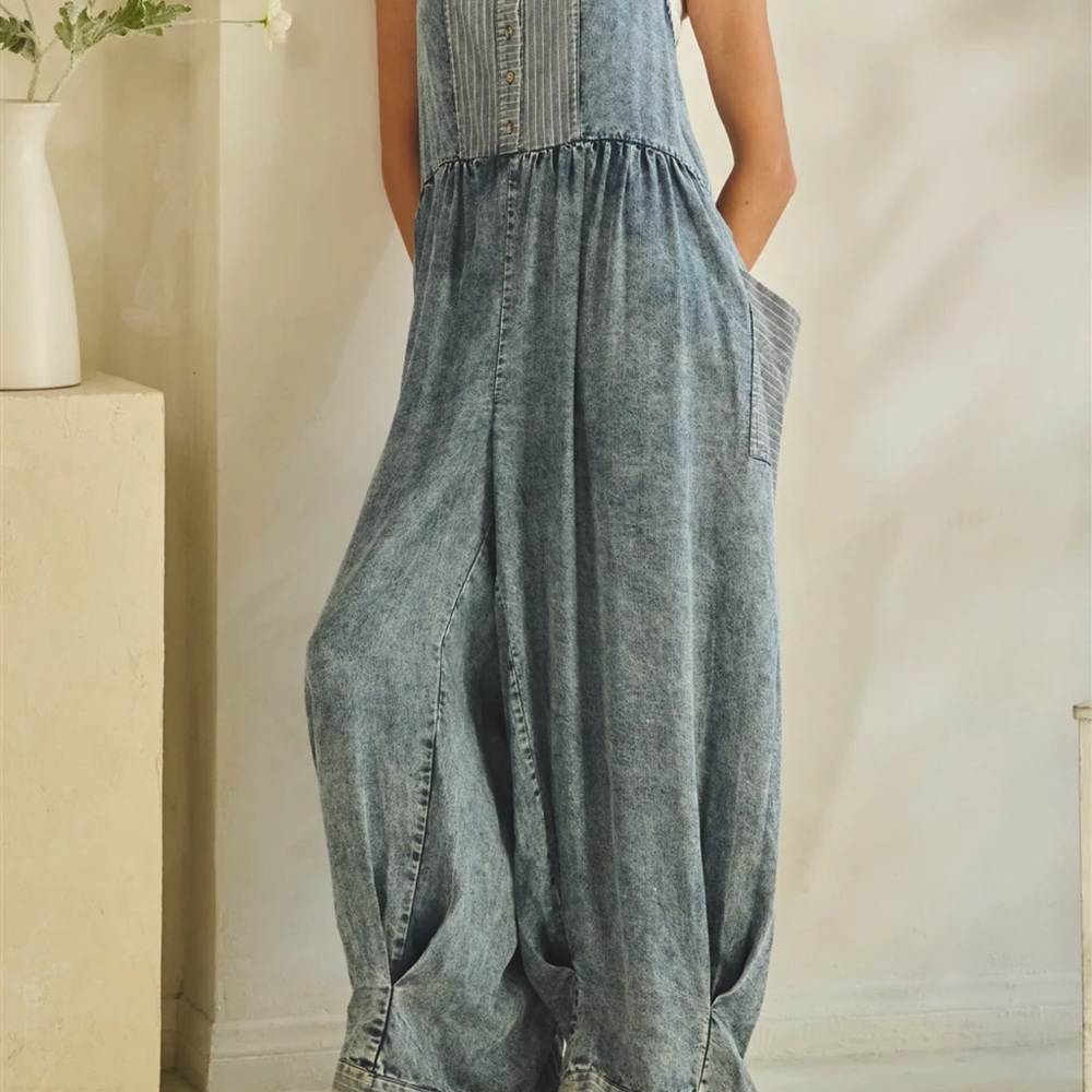 💕Oli & Hali Women's Blue Denim Jumpsuit - Picture 5 of 11